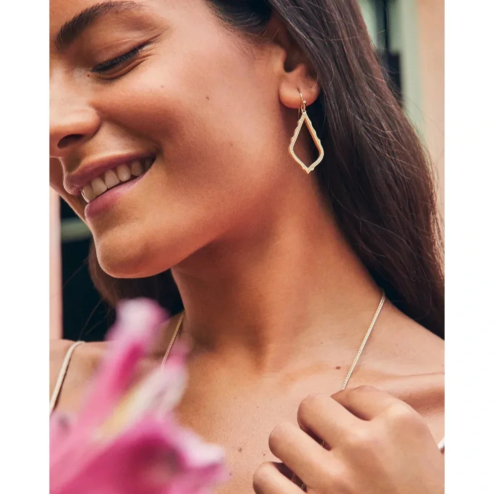 Kendra Scott Sophia Drop Earrings in Gold - Picture 5 of 5